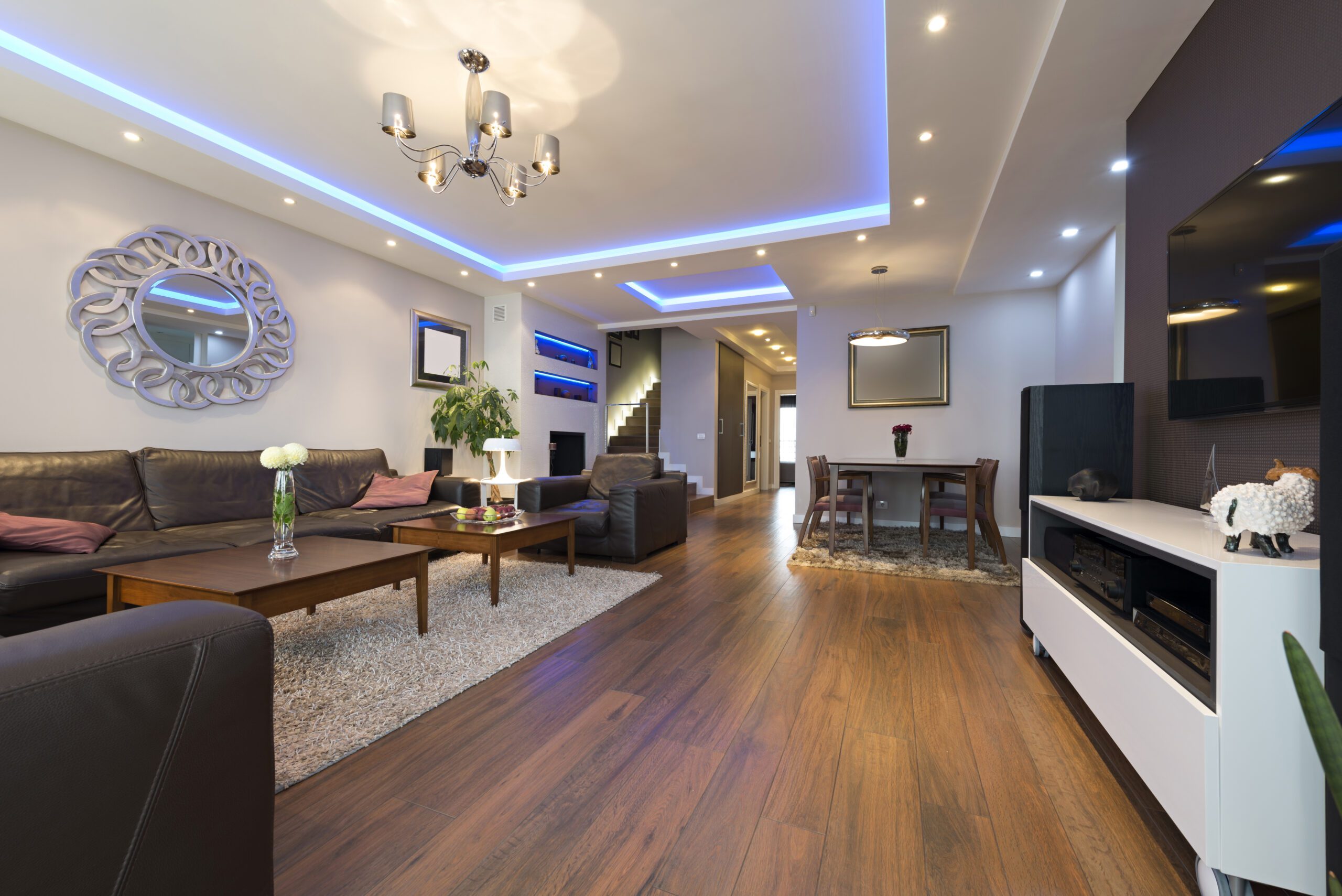 Luxury,Specious,Living,Room,Interior,With,Modern,Ceiling,Lights Interior Residential Living Space